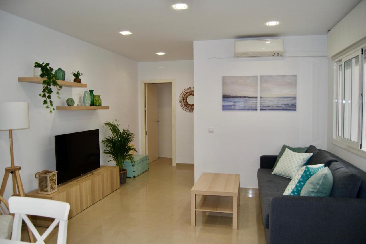 Ohana Beachfront Malagueta Malaga Exterior photo