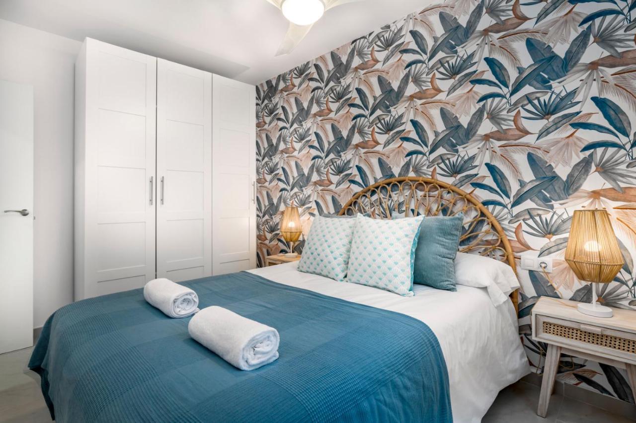 Ohana Beachfront Malagueta Malaga Exterior photo